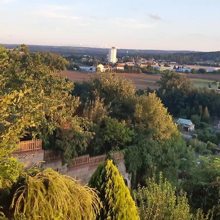 Pokoj S Balkonem A Nadhernym Vyhledem Do Prirody Δωμάτια σε οικογενειακή κατοικία *